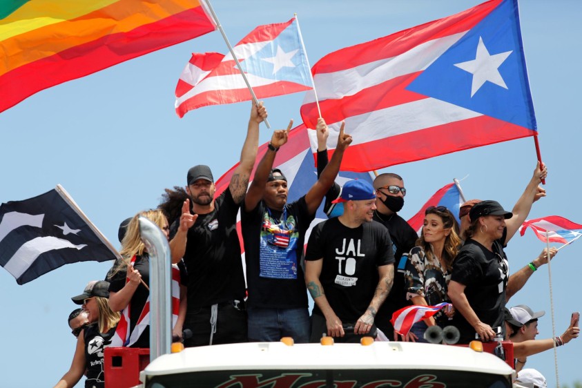 Los artistas puertorriqueños Ricky Martin, Bad Bunny y Residente, entre otros, se convirtieron en los líderes de las protestas en las que se exige la dimisión del gobernador Ricardo Rosselló, tras la revelación de un polémico chat. FOTO EFE