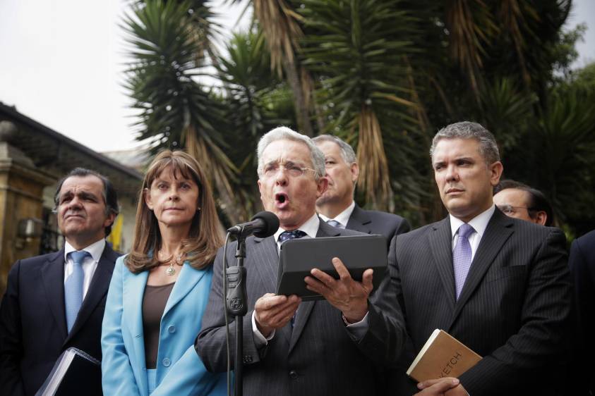 El expresidente Álvaro Uribe pidió este jueves en The Wall Street Journal una renegociación del reciente acuerdo de paz. FOTO COLPRENSA