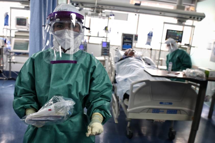 Médicos, por economía, salen a especializarse en otros países. FOTO COLPRENSA