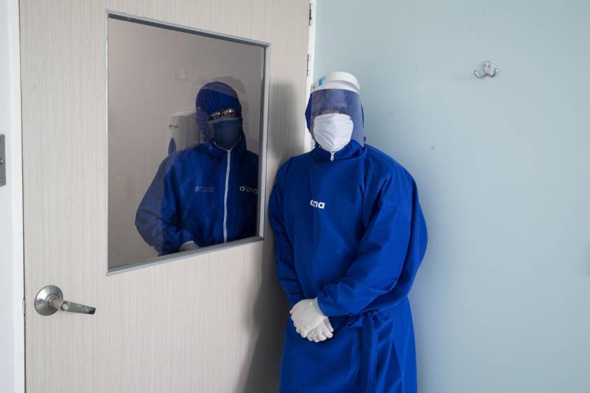 Además de tener más UCI en el país, se requiere de personal que esté capacitado para operarlas, según plantean los analistas. FOTO Esteban Vanegas