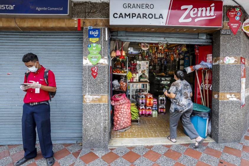 El comercio es uno de los sectores impactados negativamente por el covid-19. Foto Jaime Pérez 