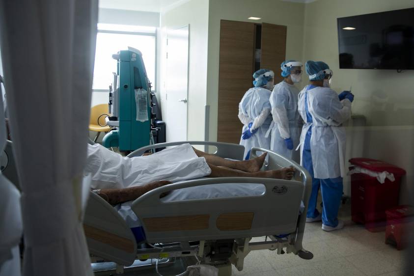 Mejorar el rastreo de casos y contactos, acatar recomendaciones de lavado de manos, evitar aglomeraciones y usar tapabocas, claves para no llegar a cuidados intensivos. FOTO esteban vanegas