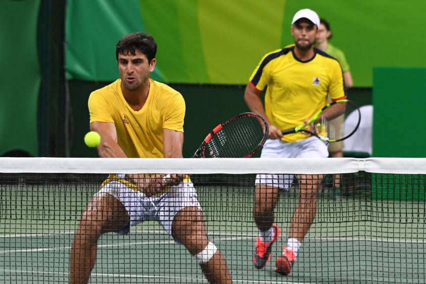 Robert Farah (adelante) y Juan Sebastián Cabal. FOTO reuters