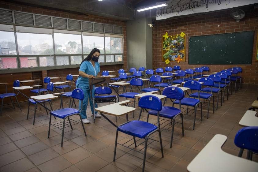 A mediados de julio, Mineducación avaló a 34 entidades territoriales para que sus colegios prepararan este modelo de regreso gradual, pero esto no ocurrió. FOTO Carlos Alberto Velásquez
