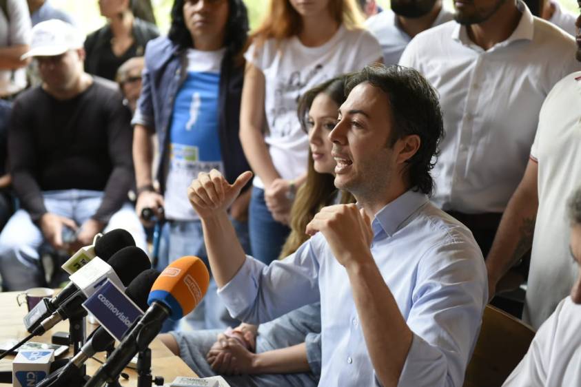Daniel Quintero denuncia campaña sucia en su contra que pone en riesgo su vida y la de su equipo. FOTO: Cortesía