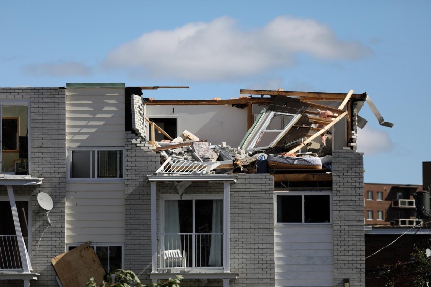“El tornado en sí duró menos de dos minutos, los escombros volaban por todas partes, nunca lo había visto, excepto en Hollywood”, explico. FOTO REUTERS