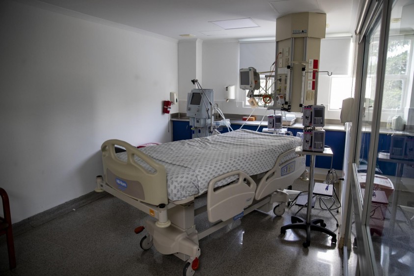 En el departamento se disponen 680 camas de cuidados intensivos, de las cuales 440 son para personas diagnosticadas con covid-19 y 240 para otros pacientes críticos. FOTO Esteban Vanegas