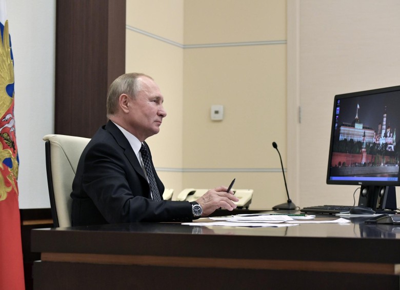 El régimen de Vladimir Putin ha impulsado normas que, para occidente, afectan las libertades de los ciudadanos. La oposición intenta hacer política en un contexto adverso. FOTO Reuters