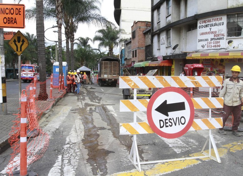 De acuerdo con EPM, las reparaciones requerirán que la carrera 27 esté cerrada hasta el lunes 30 de octubre. FOTO ARCHIVO