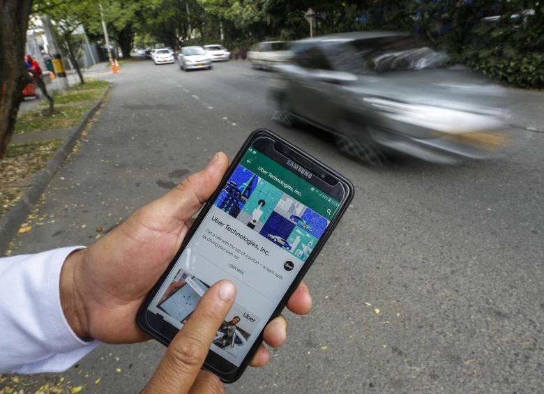 De acuerdo con cifras entregadas por la plataforma, en Colombia tiene 2 millones de usuarios y cuenta con el apoyo de 88.000 socios conductores. Foto: Manuel Saldarriaga Quintero