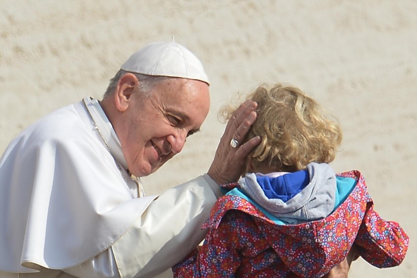 “Los niños no son diplomáticos: dicen lo que sienten, dicen lo que ven, directamente” Papa Francisco, 18 de marzo de 2015. FOTO AFP