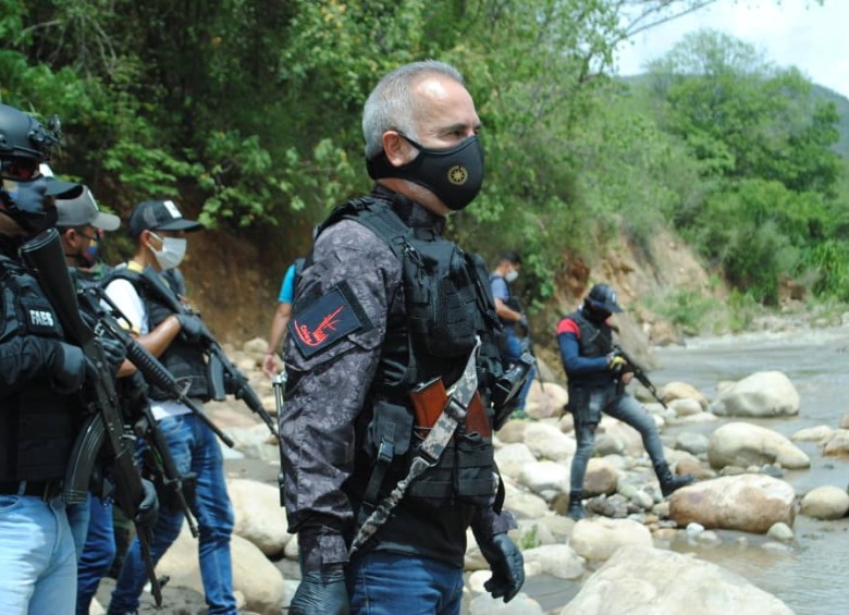 Freddy Bernal en operativos realizados en zona de frontera. FOTO TOMADA DE TWITTER @freddybernal