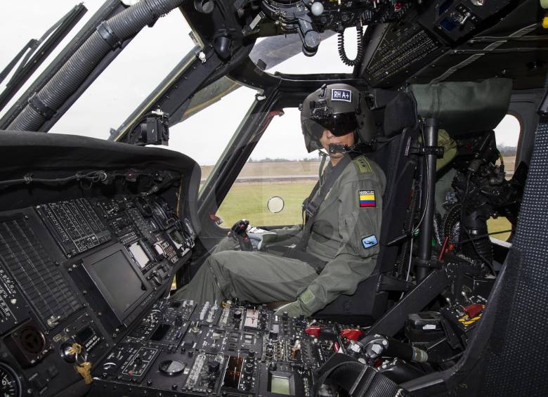 En el país las mujeres habían sido copiloto. María Alejandra es la primera piloto de la aeronave. Fotos Jaime Pérez