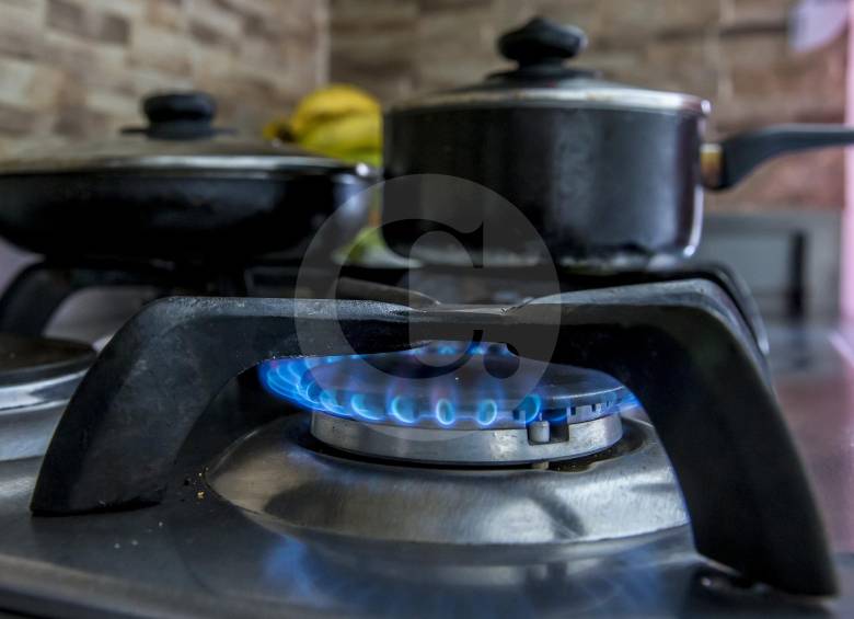 EPM pidió de los ciudadanos una actitud responsable con el uso de servicios públicos para poder disfrutar de ellos durante la emergencia sin impactar las finanzas familiares. FOTO Juan A. Sánchez