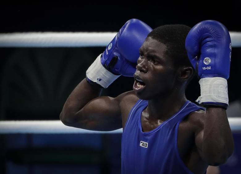 El boxeador colombiano Yuberjén Martínez derrotó al filipino Rogen Ladon 3-0 en los octavos de final de la división minimosca. FOTO COLPRENSA