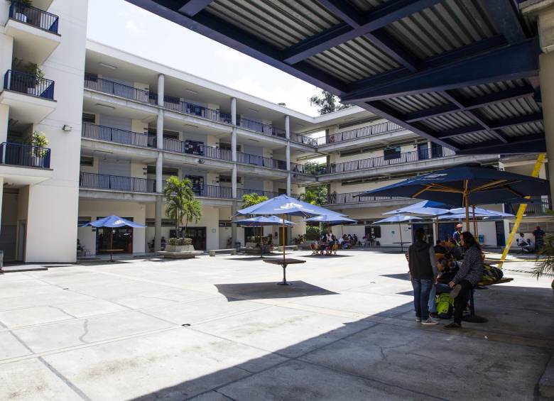 En la iniciativa participan el Instituto Tecnológico Metropolitano -ITM, las universidades Eafit, CES y U de A, y los hospitales Pablo Tobón Uribe y San Vicente. Foto: Jaime Pérez Munévar. 