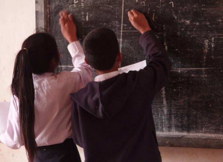 Los estudiantes, al salir del colegio, se enfrentan a un dilema que será cada vez más cambiante. El futuro educativo ya empezó. FOTO CORTESÍA