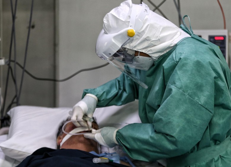 Colombia ayer reportó 7.343 casos nuevos y 236 muertes, según el Instituto Nacional de Salud. FOTO COLPRENSA