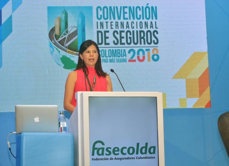La directora del DNP, Gloria Alonso, dijo que las líneas del plan deben ser presentadas a más tardar al Consejo Nacional de Planeación el próximo 15 de noviembre. Foto Cortesía Fasecolda
