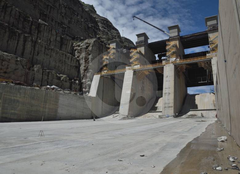 Anoche el Consejo de Estado negó suspender la licencia ambiental a Hidroituango al comprobar que no se violó ninguna norma. Sin embargo, pidió a la Anla que certifique que los responsables de la obra sí están cumpliendo con lo acordado. FOTO Cortesía EPM