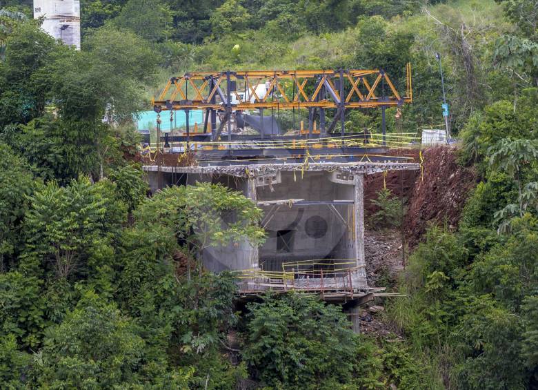 Retrasos en vías tienen en riesgo 18 billones de pesos