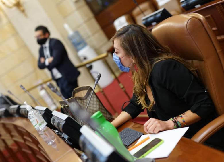 Con una larga discusión que tomó más de 10 horas, la plenaria de la Cámara de Representantes comenzó este martes la discusión y votación del articulado de la ley de Habeas Data o ‘Borrón y cuenta nueva’. Foto: Colprensa. 