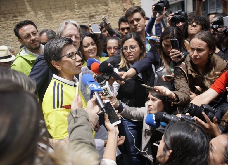 Promotores de la Consulta Anticorrupción votaron en Bogotá