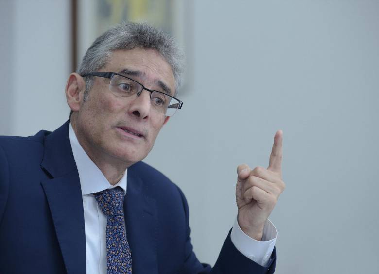El viceministro de Desarrollo Empresarial, Saúl Pineda, habló sobre los planes para proteger al sector de microempresarios que vienen para impulsar la sostenibilidad. FOTO cortesía mincit