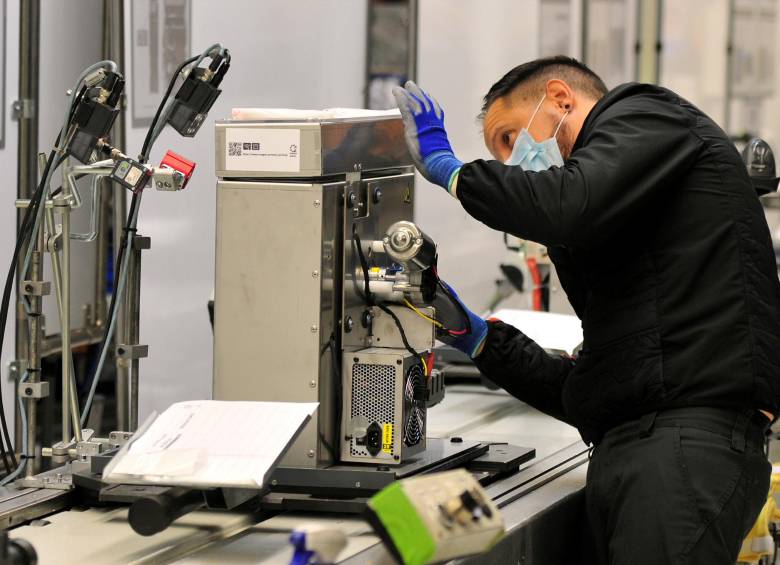 65 % de las pymes se plantean la opción de cesar contratos en los próximos tres meses. FOTO ARCHIVO