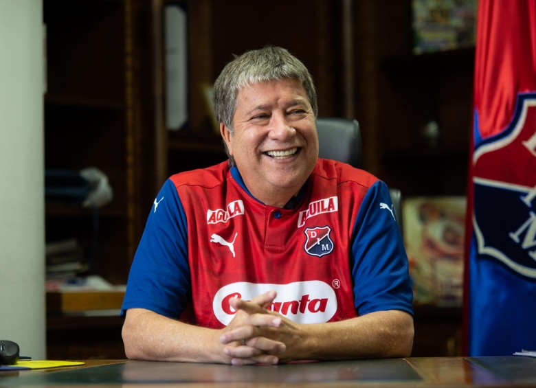 El antioqueño Hernán Darío Gómez vuelve al Medellín. El Poderoso confirmó la vinculación del entrenador. FOTO CORTESÍA DIM