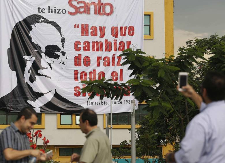 En El Salvador celebran la canonización de monseñor Oscar Romero. FOTO EFE