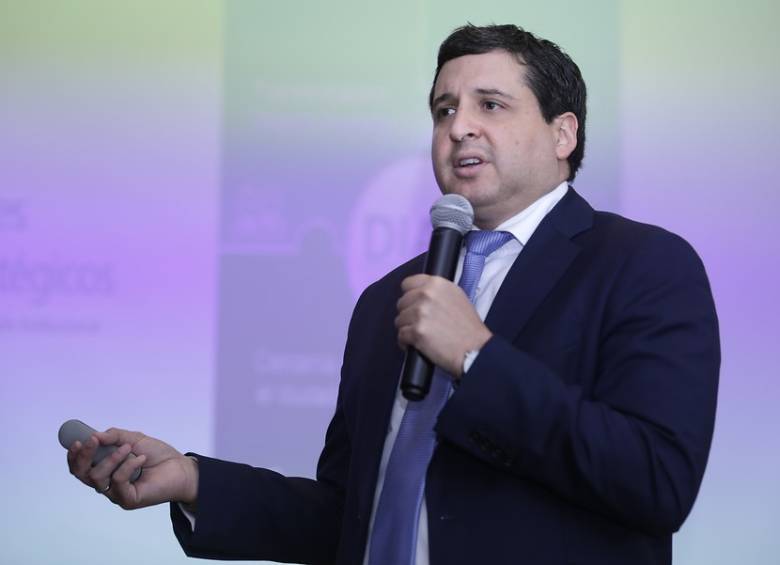 José Andrés Romero, director de la Dian, hizo un balance del primer Día Sin IVA y planteó avances sobre las nuevas normas para las próximas jornadas. FOTO COLPRENSA.