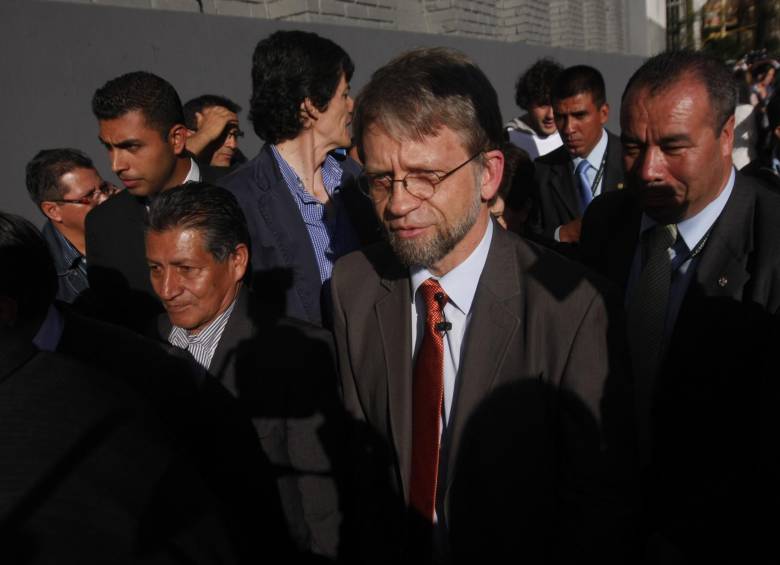 El Alto Comisionado de Paz levantó este miércoles las cláusulas de confidencialidad del contrato con la corporación Corpovisionarios, presidida por Antanas Mockus. FOTO COLPRENSA