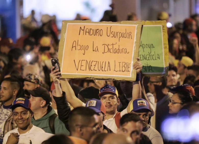 Los ciudadanos venezolanos que residen en Colombia han realizado en el último mes varias movilizaciones en el territorio nacional. En la fotografía, la protesta del 23 de enero en el norte de Bogotá en la que participaron miles de personas. FOTO colprensa