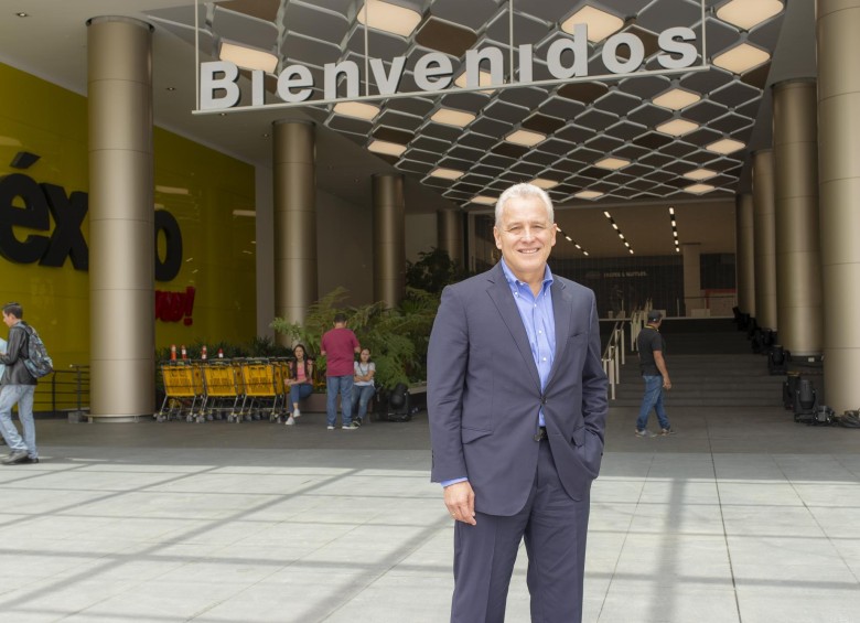 Carlos Mario Giraldo, presidente de Grupo Éxito lanzó el centro comercial Viva Envigado, en el Sur del Valle de Aburrá y una zona de influencia de 3,1 millones de personas. FOTO cortesía