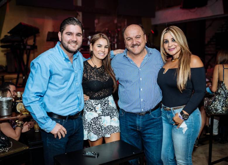 Pedro Felipe Albarracín, María Camila Albarracín, Pedro Albarracín y Mónica Cabeza. Foto Cámara Lúcida.