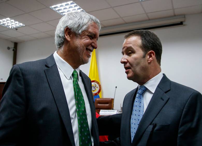  El alcalde Enrique Peñalosa y el gerente del Metro de Bogotá Andrés Escobar. FOTO COLPRENSA