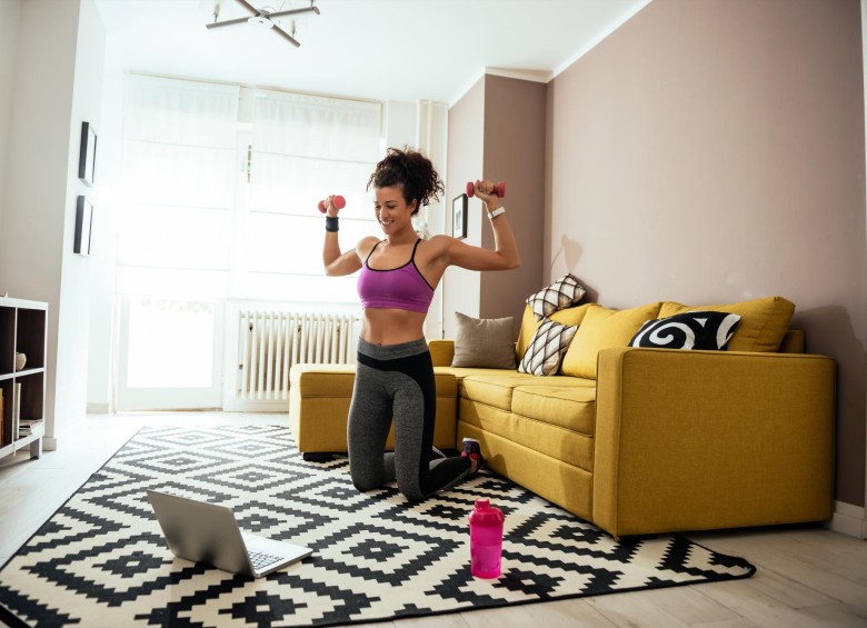 Aprovechar cualquier espacio de la casa para la actividad física es vital para estos días de cuarentena. FOTO Sstock