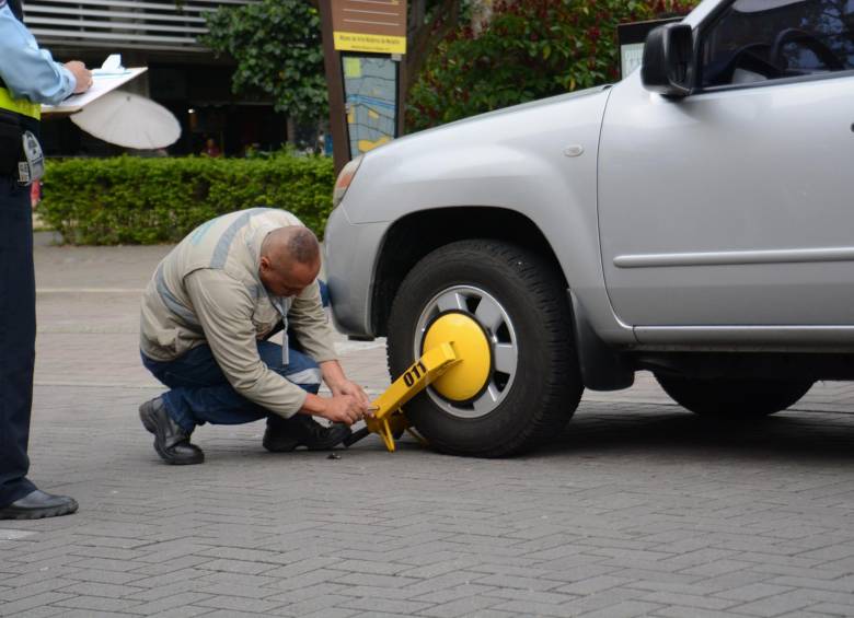 El infractor que dañe un cepo podría enfrentarse a 5 años de prisión y multas de hasta 25 salarios mínimos. FOTO CORTESÍA