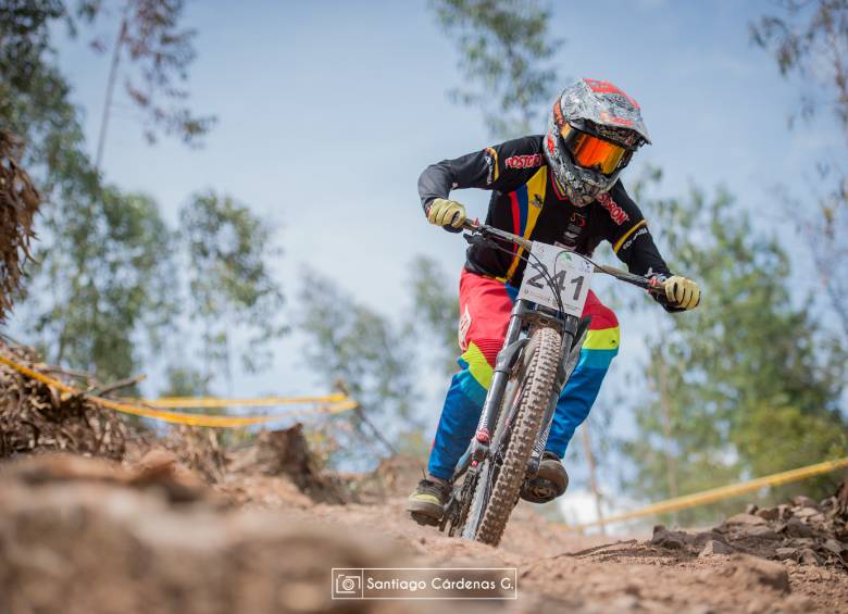 Daniel Arredondo anhela que más niños se interesen por estas modalidades como el short track. FOTO cortesía s. cárdenas