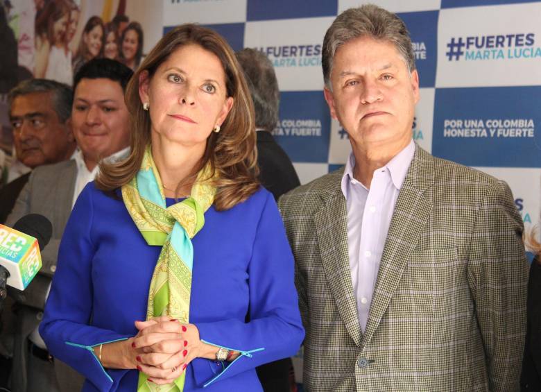 Esposo de Marta Lucía Ramírez fue citado por la Fiscalía