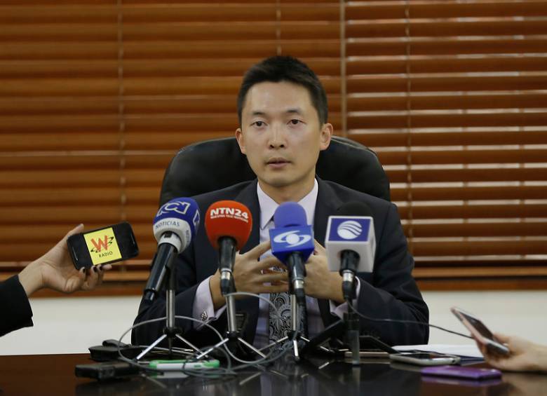 El segundo secretario de asuntos políticos de la embajada de China, Liu Tao, explicó los motivos de la pena de muerte de Enrique Arciniegas por narcotráfico. FOTO COLPRENSA