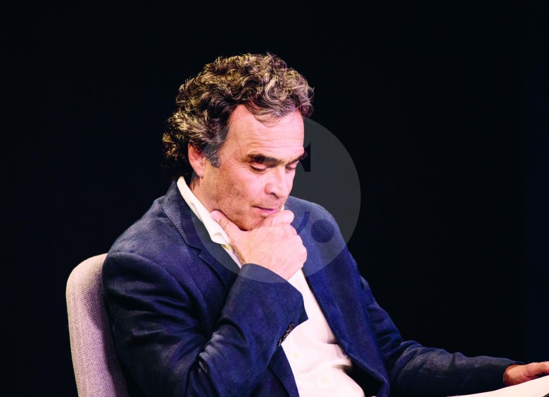 El exgobernador de Antioquia dijo: “le dimos otro significado a la política”. FOTO esteban vanegas 