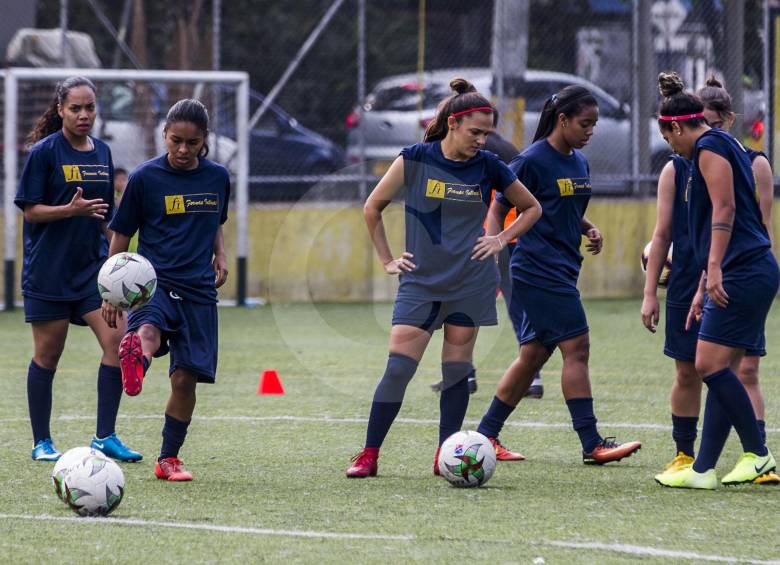 El sindicato mundial de jugadores lanzó un S.O.S para el fútbol femenino. FOTO JULIO CÉSAR HERRERA 