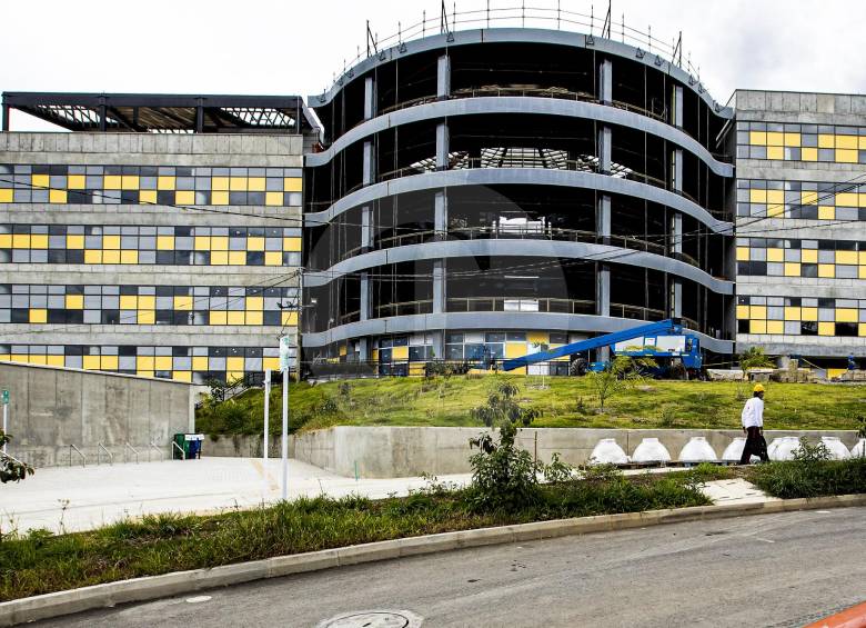 La Ciudadela Universitaria de Occidente será un espacio abierto para la comunidad con zonas verdes e infraestructura deportiva. FOTO CORTESÍA