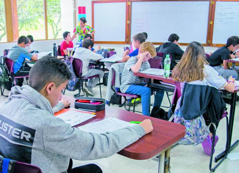 La unión de culturas, la arquitectura y la naturaleza son conceptos reflejados en las obras conmemorativas de los 50 años del Colegio Alemán. En ellas participaron los estudiantes. 