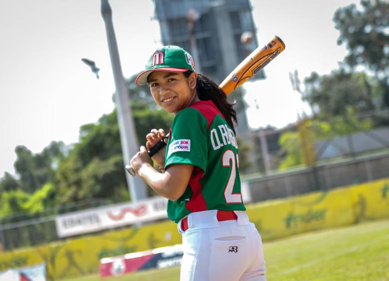 Mariana Rodríguez ha sido la atracción del torneo. FOTO cortesía los paisitas