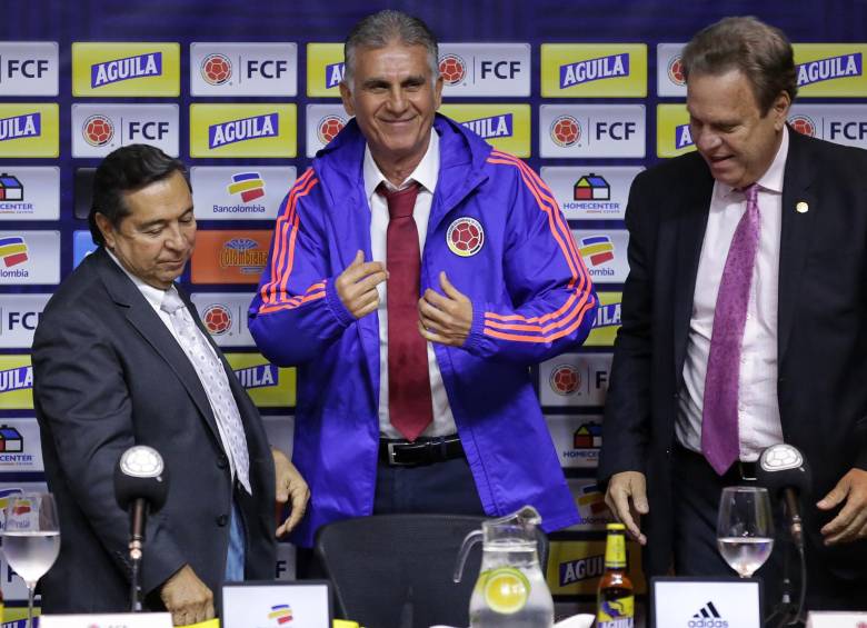 “Hay que construir el futuro con Ospina, Falcao y James”: Queiroz 