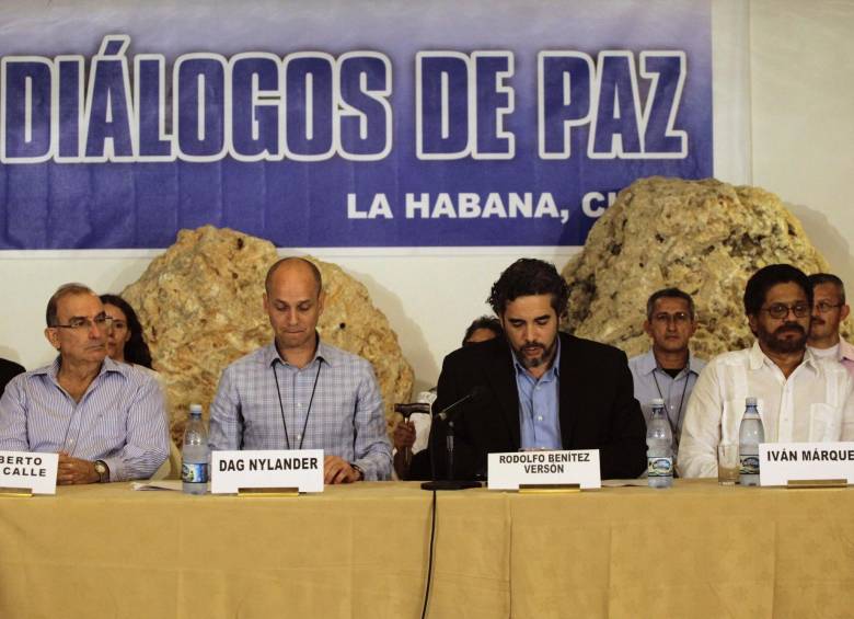 Tras dos años cumplidos, las negociaciones entre Gobierno y las Farc en Cuba arrojan como resultado tres acuerdos parciales de una agenda de seis puntos, incluido la refrendación. FOTO reuters