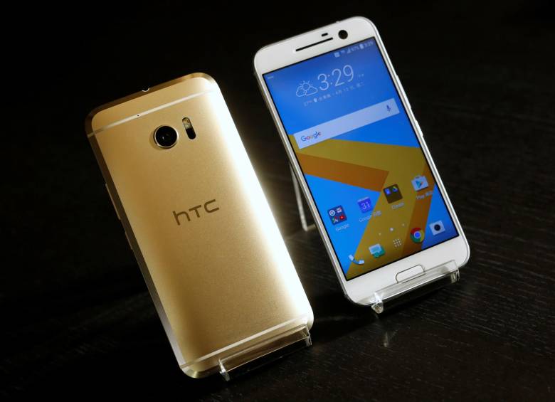Con el HTC 10, la firma tecnológica quiere resarcirse y volver a ganar terreno en el mercado de la telefonía. FOTO Reuters